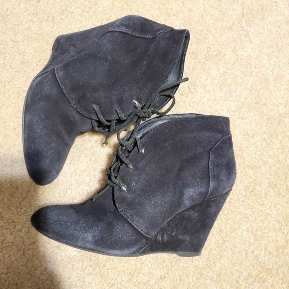 Via Spiga Fedora Suede Wedge Bootie sz 6 - Picture 8 of 9